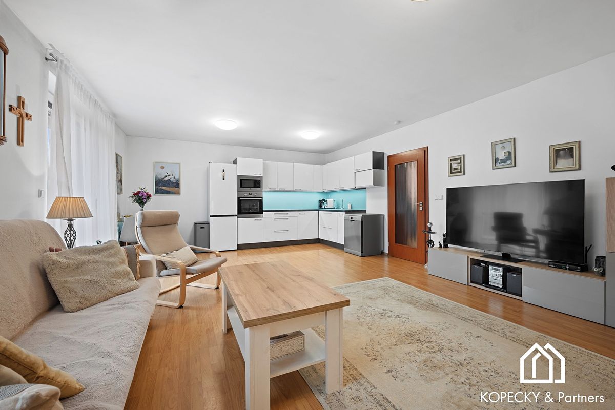 Prodej rodinného domu 150 m², pozemek 308 m² – fotografie 5