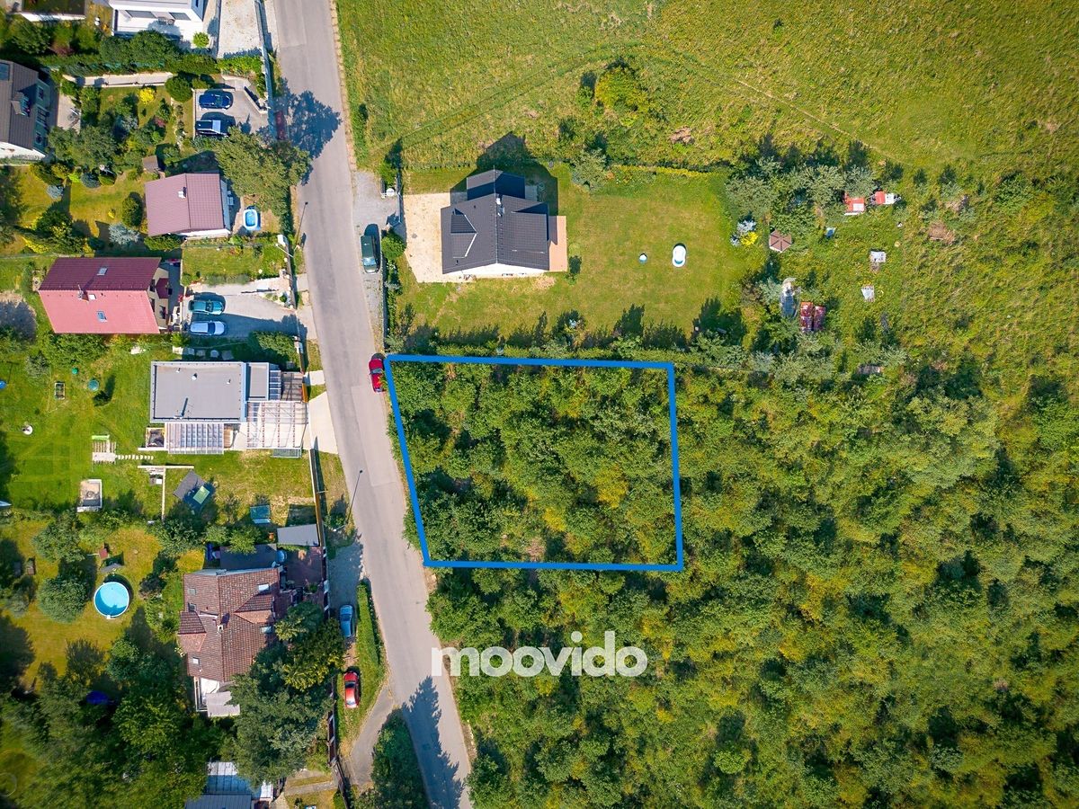 Prodej stavebního pozemku 744 m²
