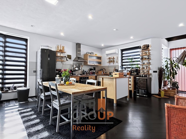 Будинок на продаж, 180 м² (4 з 19)
