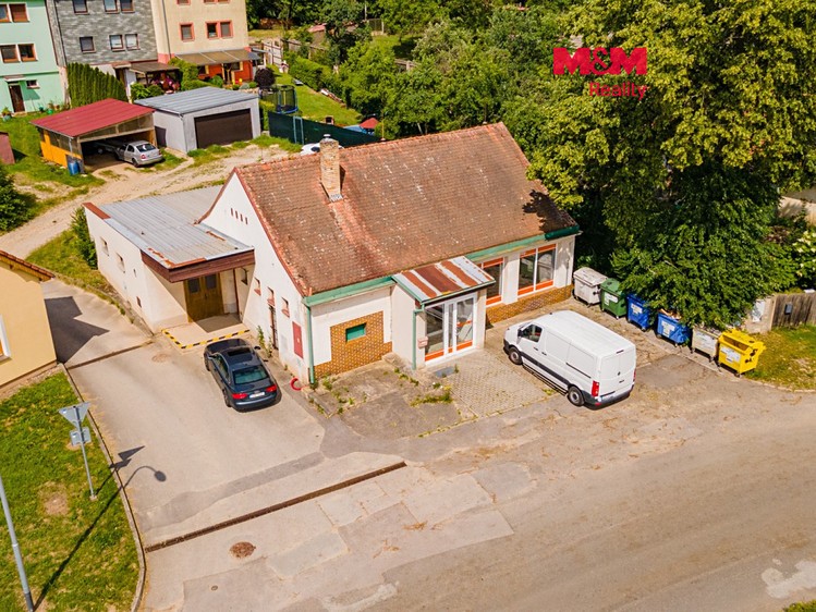 Prodej komerčního prostoru, 263 m² (1 z 13)