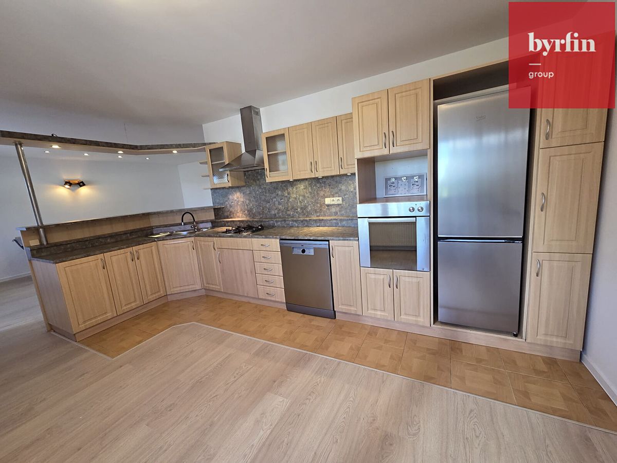 Pronájem bytu 4+kk 110 m²