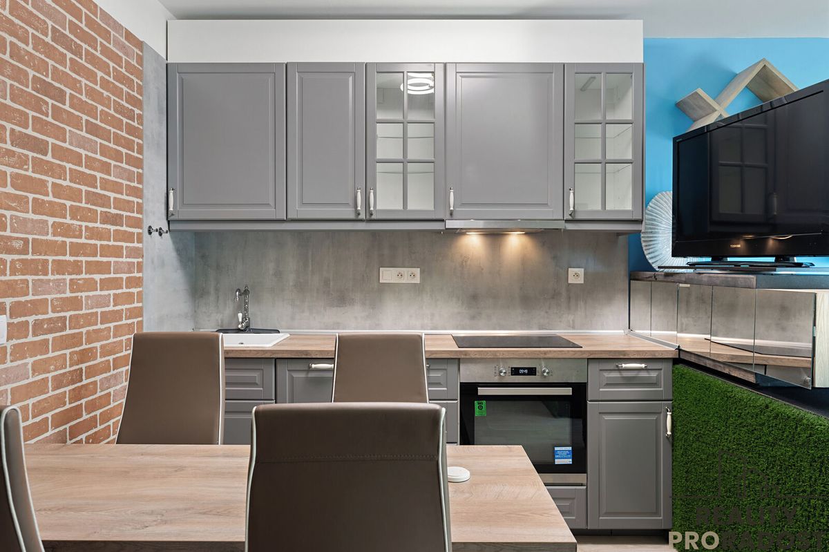Pronájem bytu 1+kk 39 m² – fotografie 3