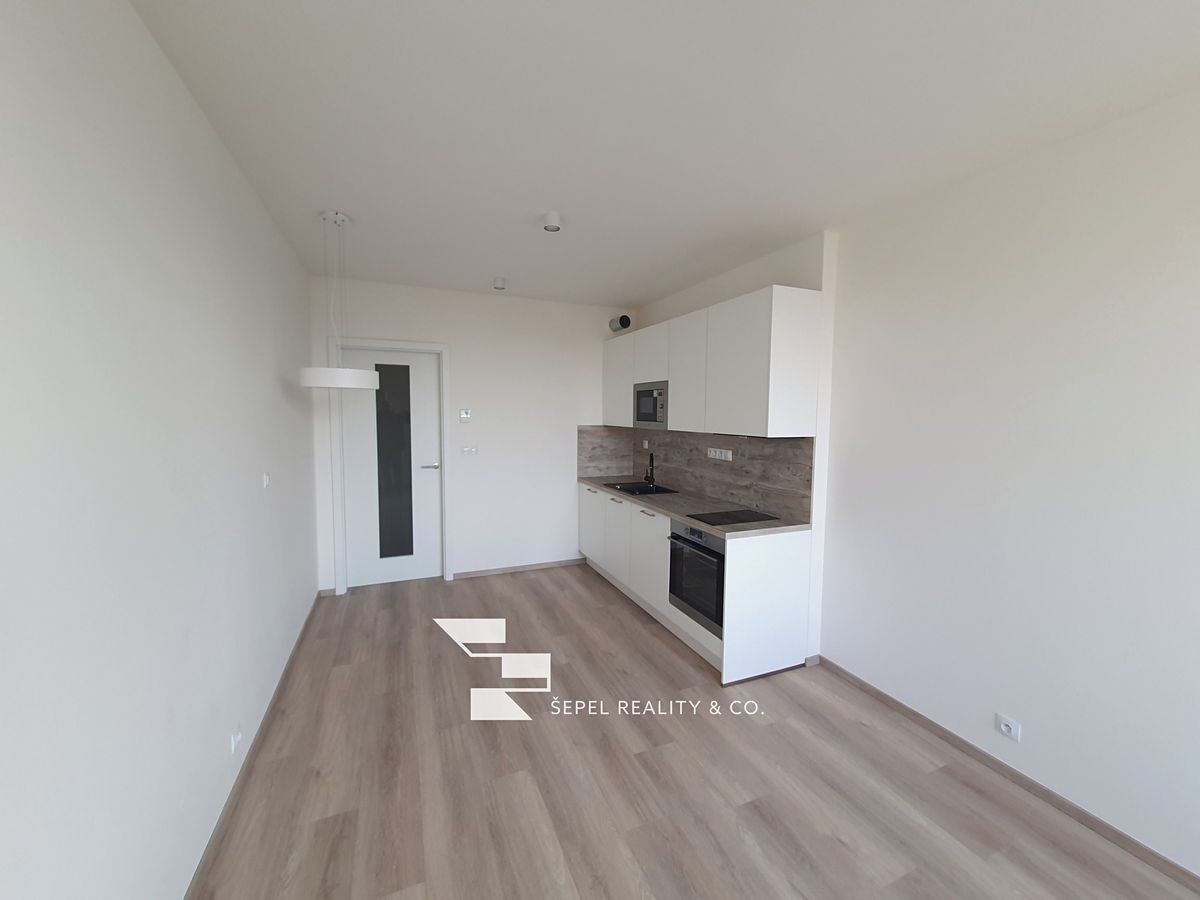 Pronájem bytu 1+kk 24 m² – fotografie 5