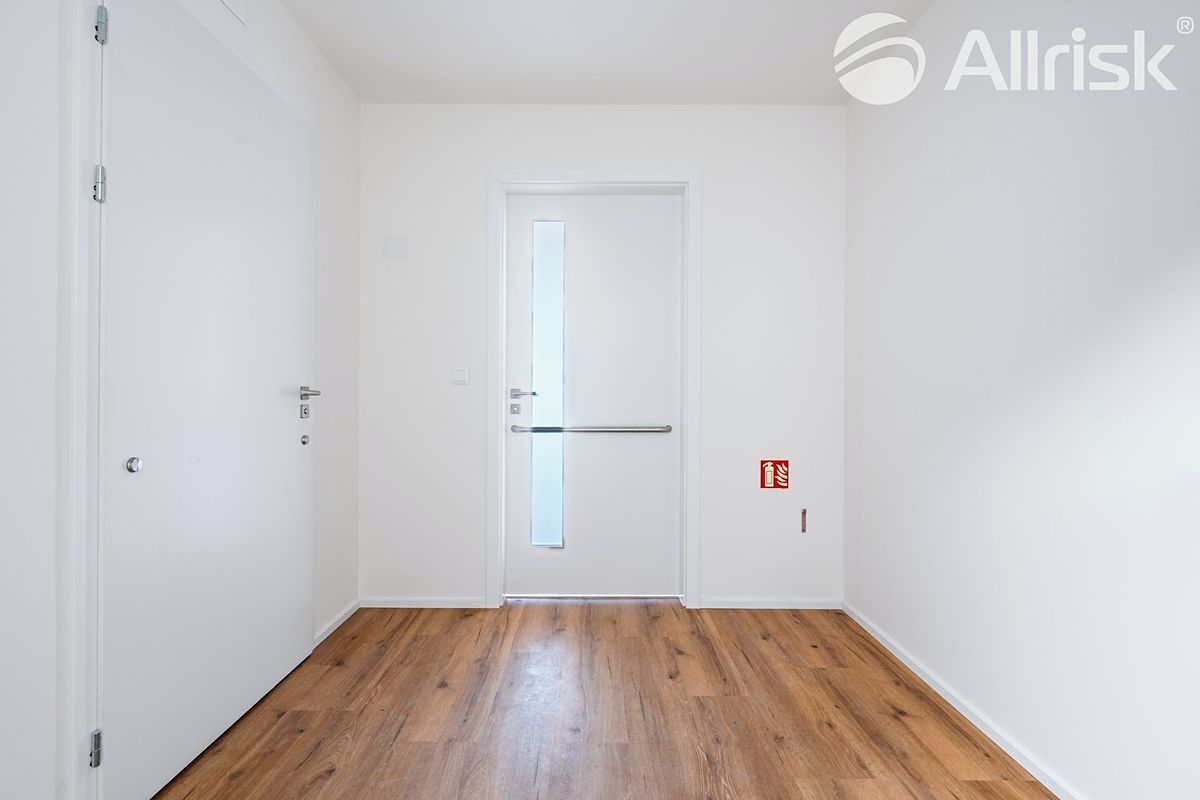 Pronájem bytu 1+kk 50 m² – fotografie 4