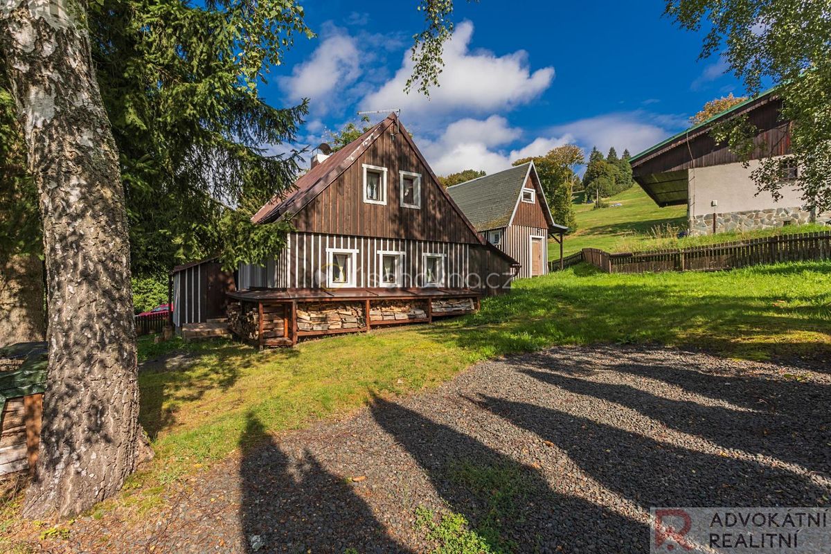 Prodej rodinného domu 120 m², pozemek 498 m²