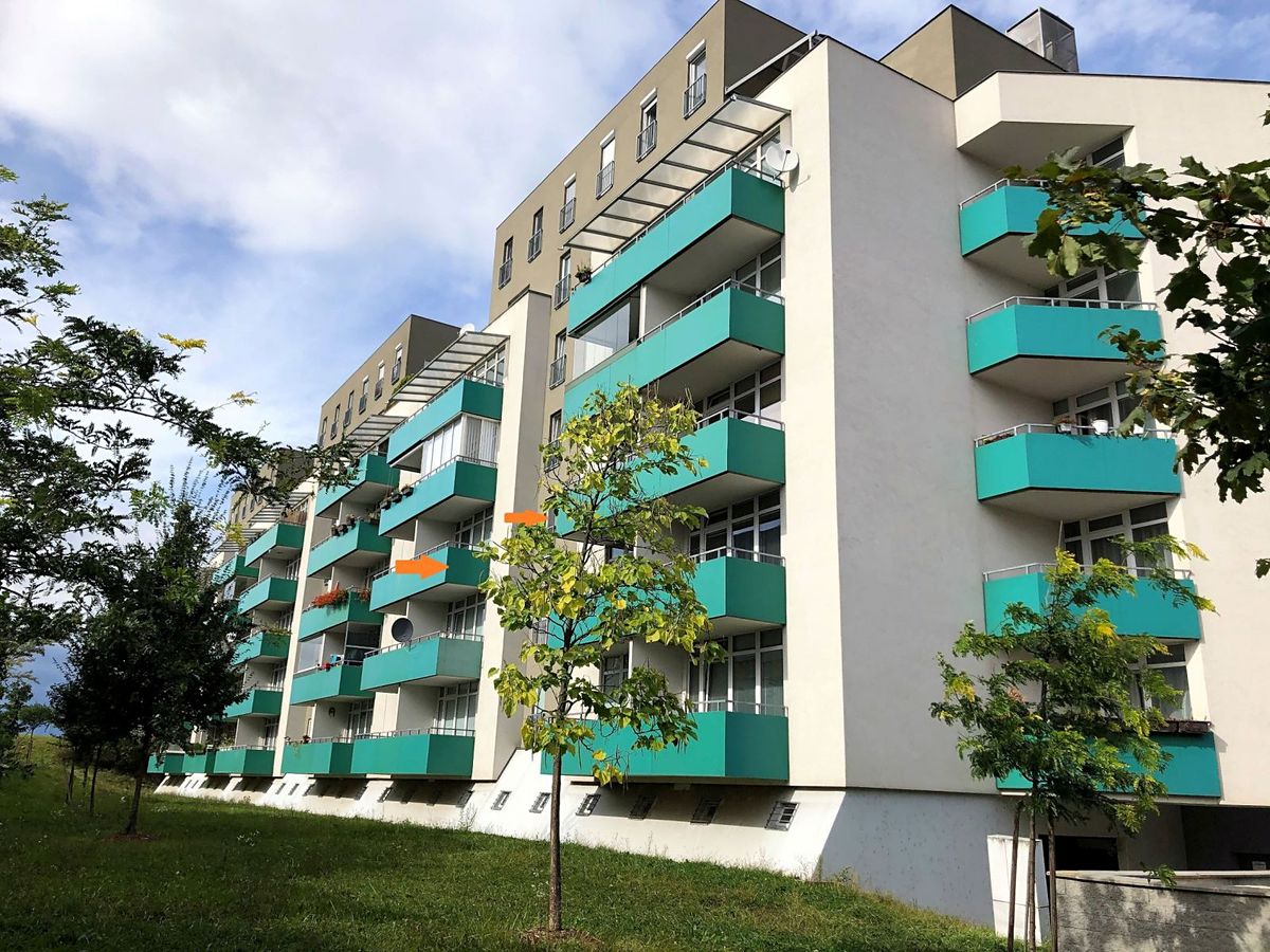 Pronájem bytu 2+kk 61 m² – fotografie 2