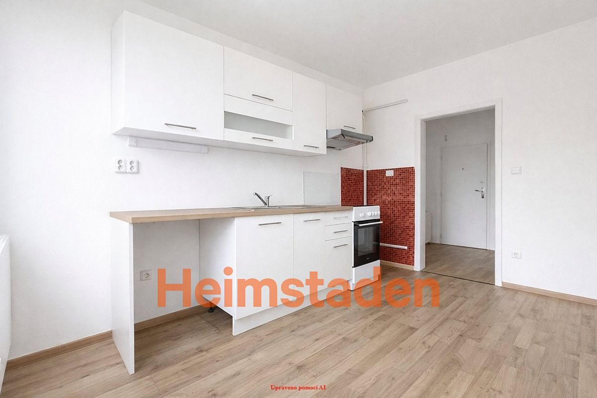Pronájem bytu 1+1 36 m² – fotografie 3