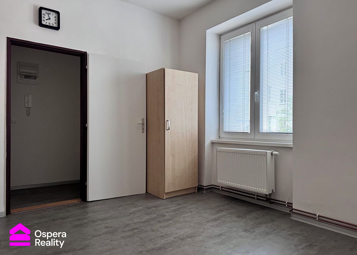 Pronájem bytu 2+1 64 m² – fotografie 3