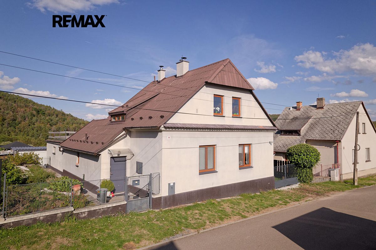 Prodej rodinného domu 110 m², pozemek 789 m² – fotografie 2