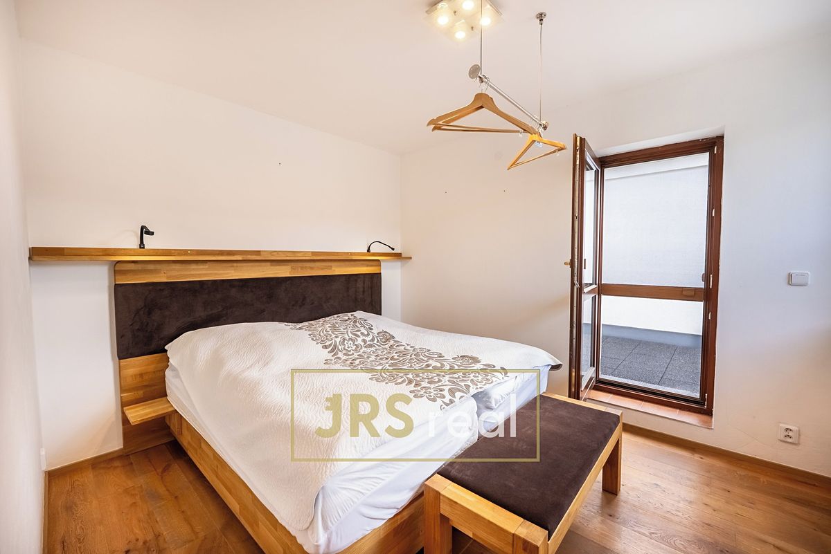 Pronájem bytu 2+kk 34 m² – fotografie 2