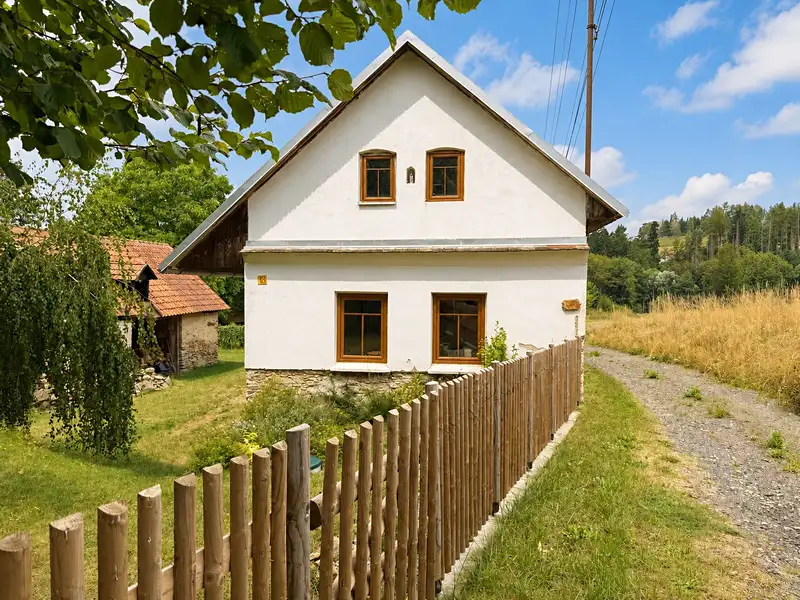 Prodej rodinného domu 75 m², pozemek 3420 m², Koberovice – náhled fotky 2