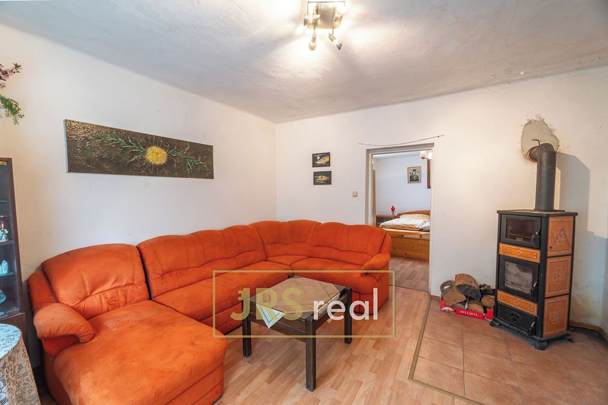 Prodej rodinného domu 141 m², pozemek 1792 m² – fotografie 4