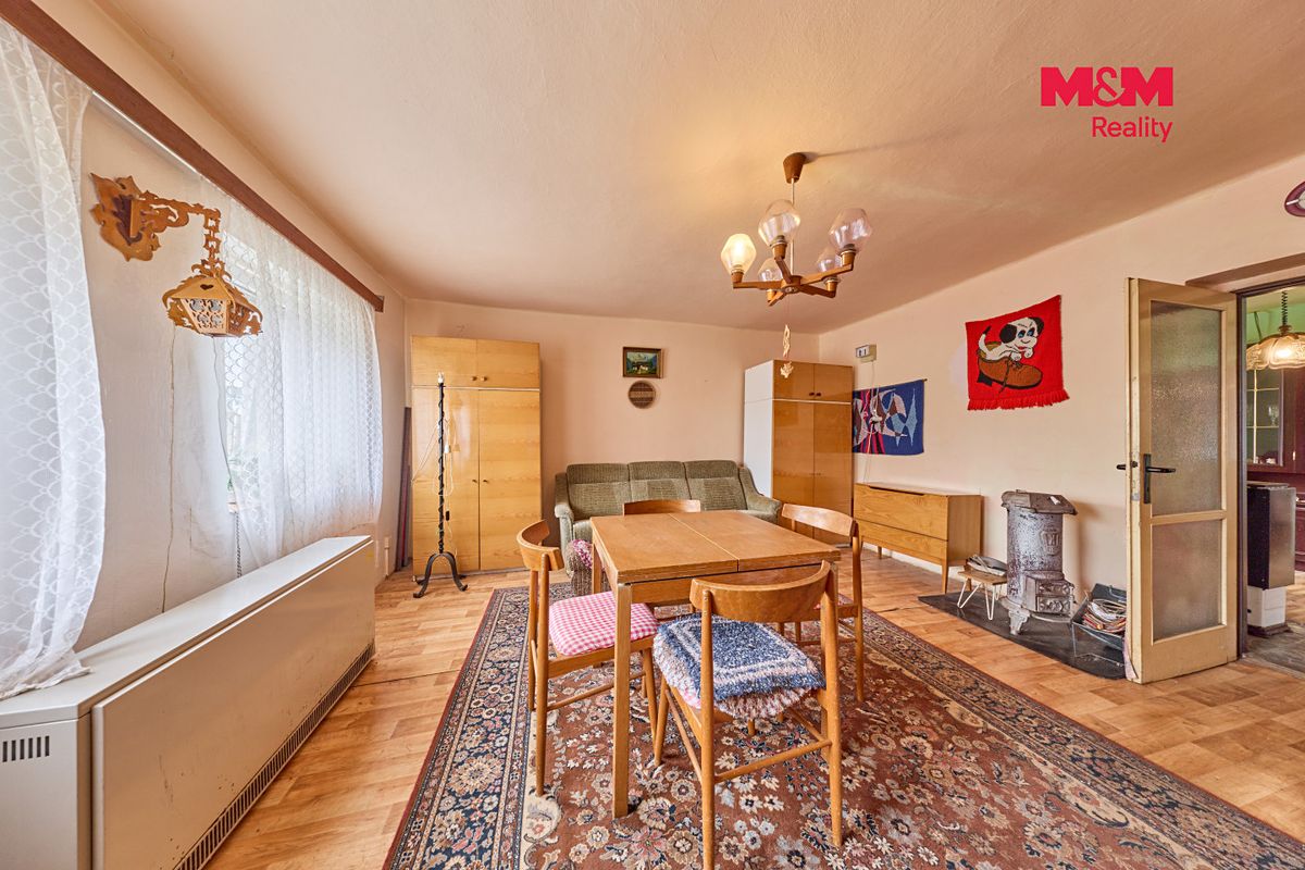 Prodej rodinného domu 96 m², pozemek 899 m² – fotografie 4