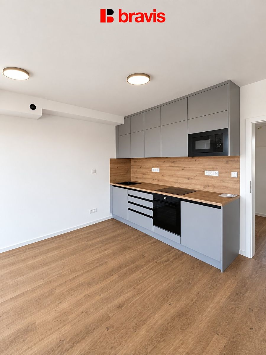 Pronájem bytu 1+kk 37 m² – fotografie 2