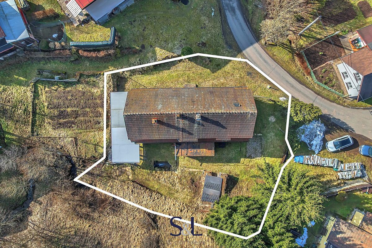 Prodej rodinného domu 183 m², pozemek 791 m² – fotografie 2