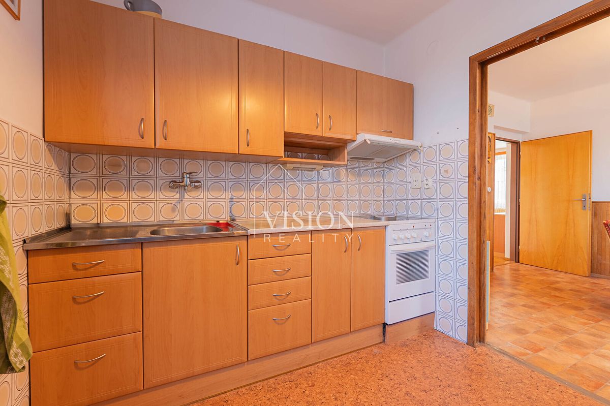 Prodej vícegeneračního domu 204 m², pozemek 809 m² – fotografie 5