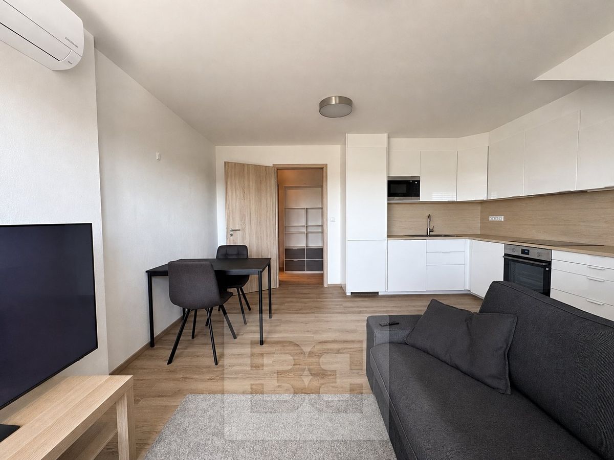 Prodej bytu 2+kk 66 m² – fotografie 3