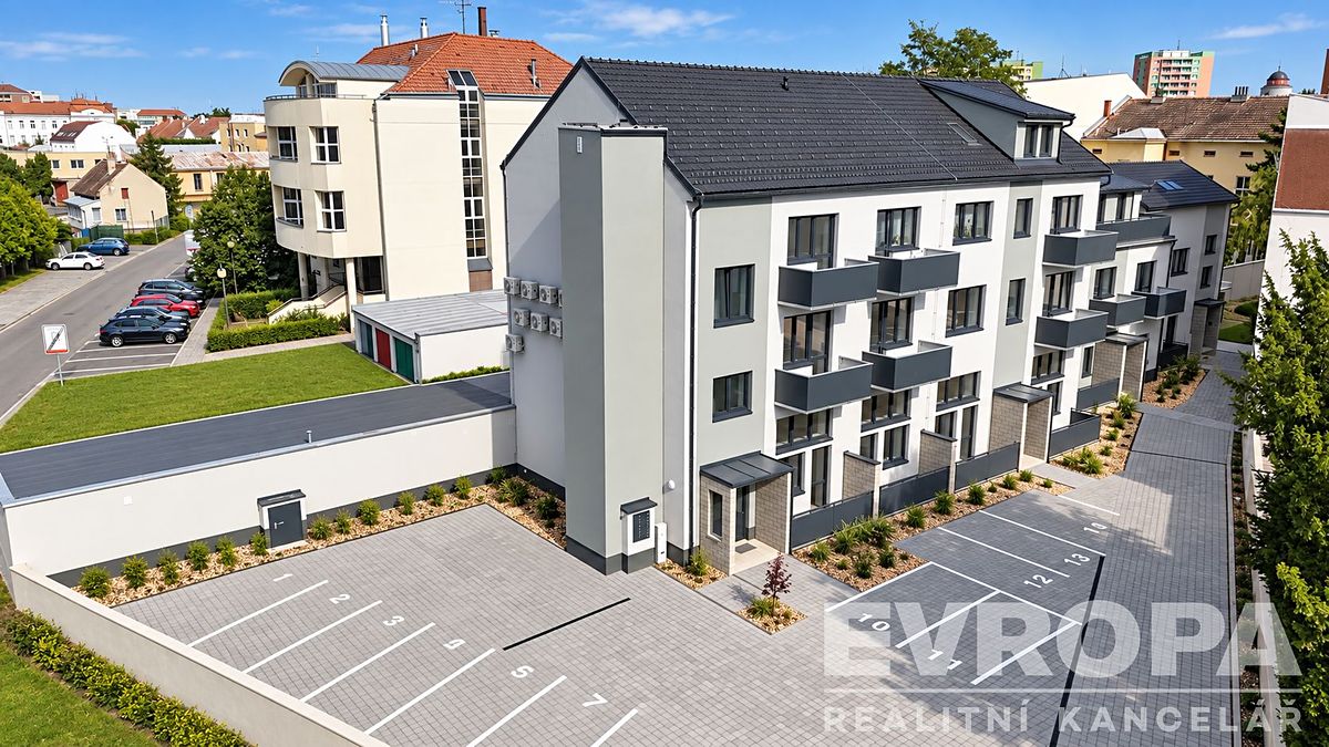 Pronájem bytu 1+kk 31 m²