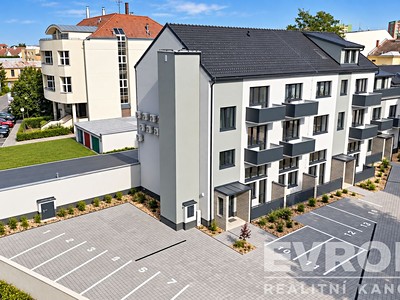 Pronájem bytu 1+kk 31 m²