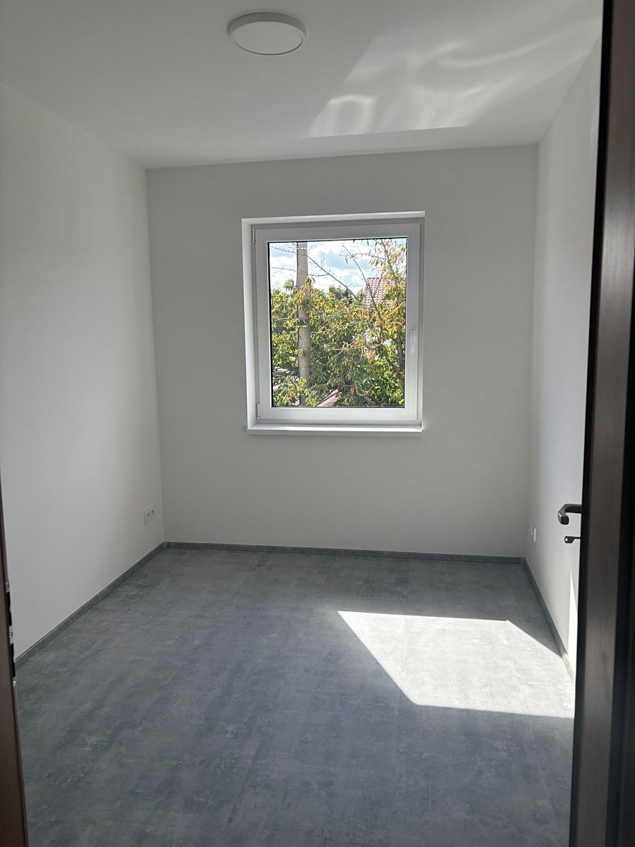 Pronájem bytu 3+kk 62 m² – fotografie 3