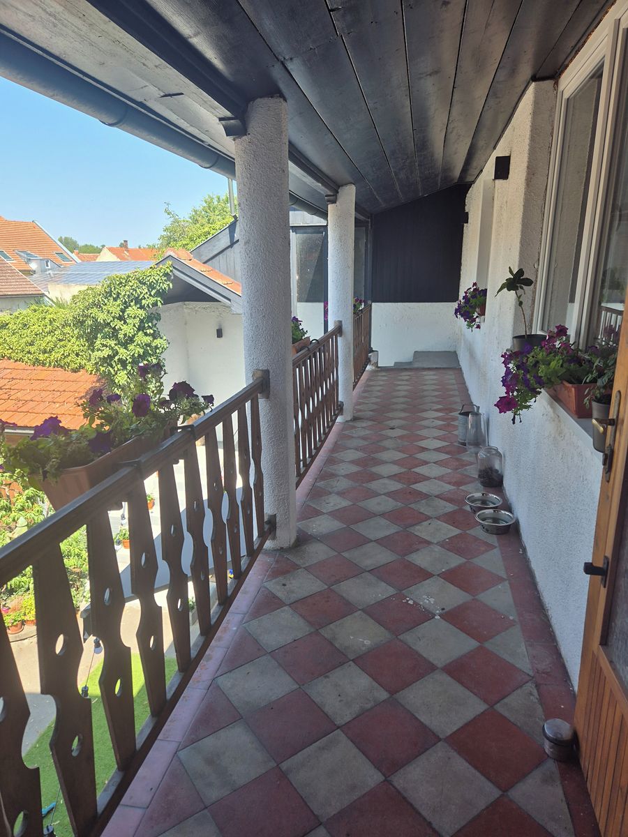 Pronájem bytu 3+kk 80 m² – fotografie 3