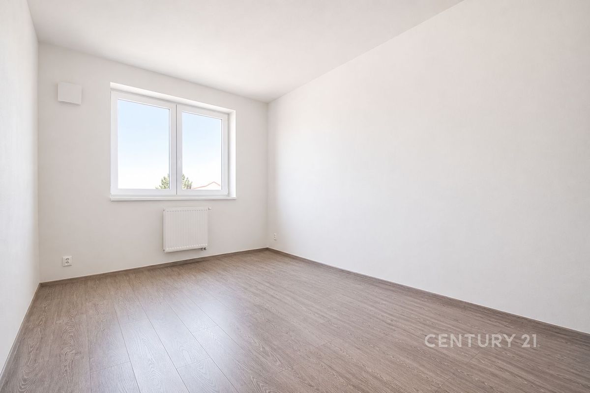 Pronájem bytu pokoje 14 m² – fotografie 2