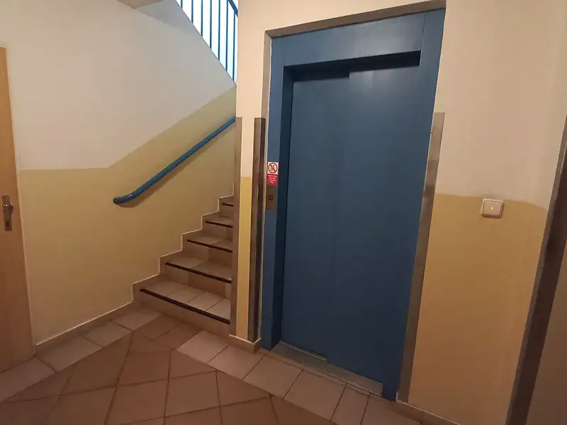 Prodej garážového stání 13 m², Jindřichův Hradec – náhled fotky 2