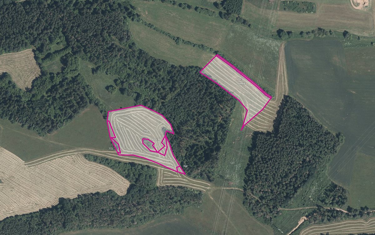 Prodej pole 10572 m², Obory – fotka 1 z 3