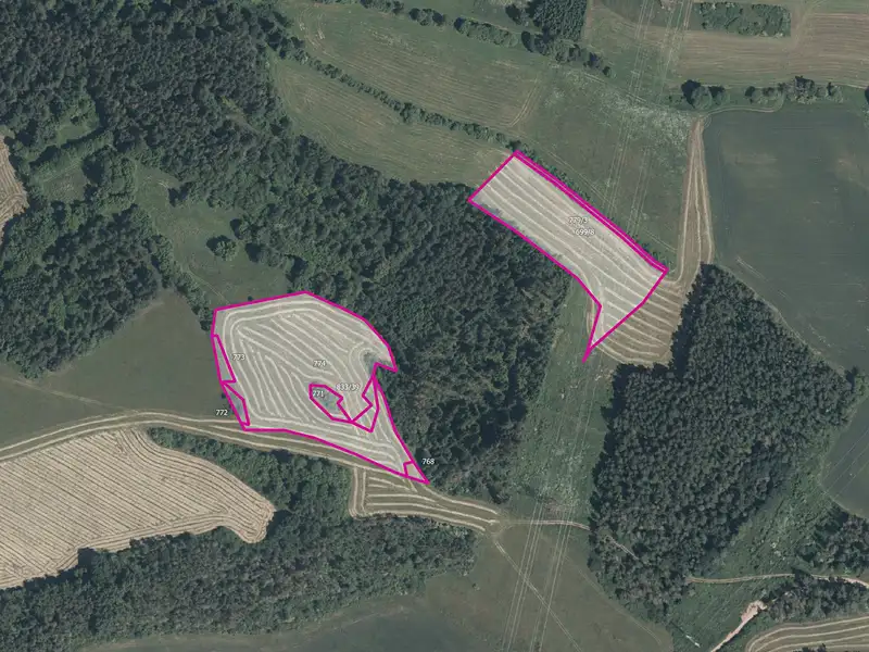 Prodej pole 10572 m², Obory – náhled fotky 1