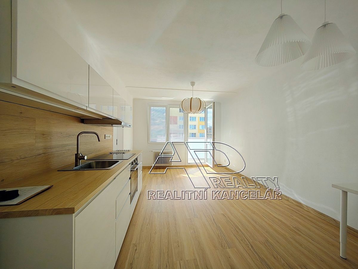 Pronájem bytu 2+kk 49 m² – fotografie 2