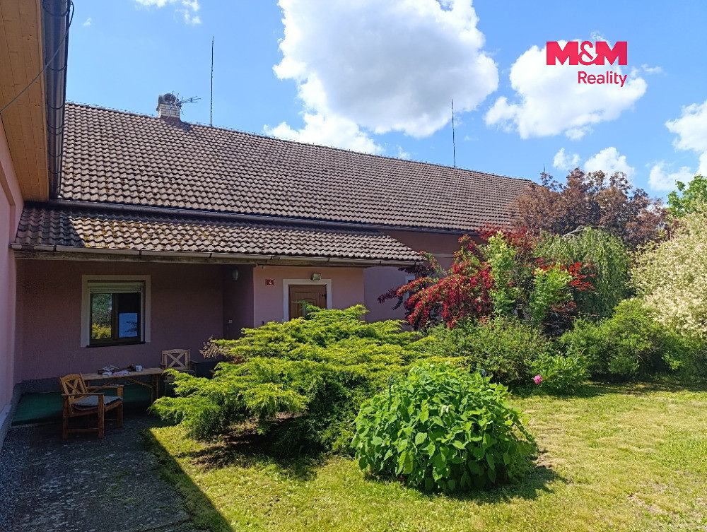 Prodej rodinného domu 285 m², pozemek 1985 m² – fotografie 4