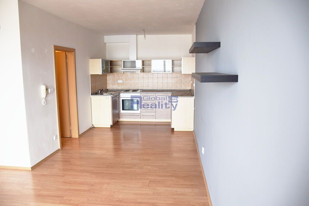 Pronájem bytu 1+kk 45 m² – fotografie 5