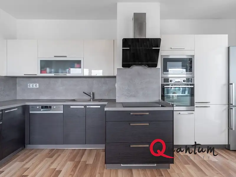 Prodej bytu 4+kk 108 m², Praha – náhled fotky 3