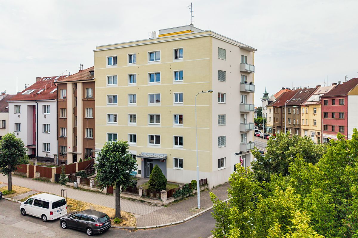 Pronájem bytu 1+1 66 m² – fotografie 3
