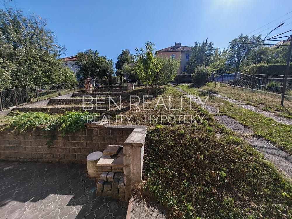 Prodej rodinného domu 143 m², pozemek 184 m² – fotografie 4