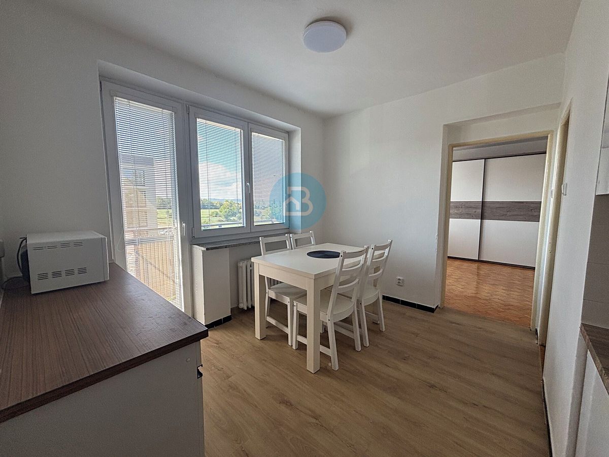 Pronájem bytu 4+1 95 m² – fotografie 3