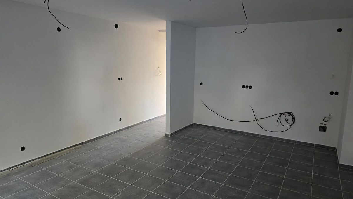 Prodej komerční nemovitosti 182 m² – fotografie 3