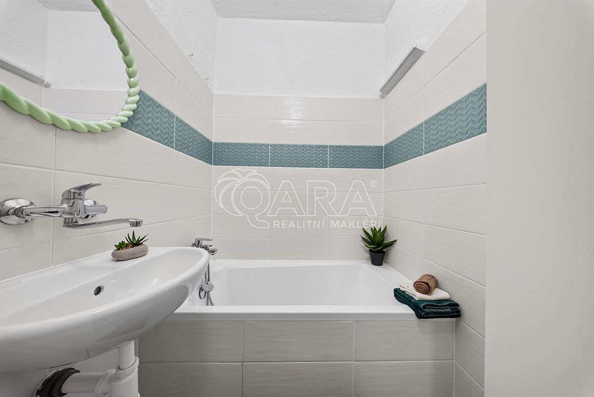 Pronájem bytu 2+kk 50 m² – fotografie 4