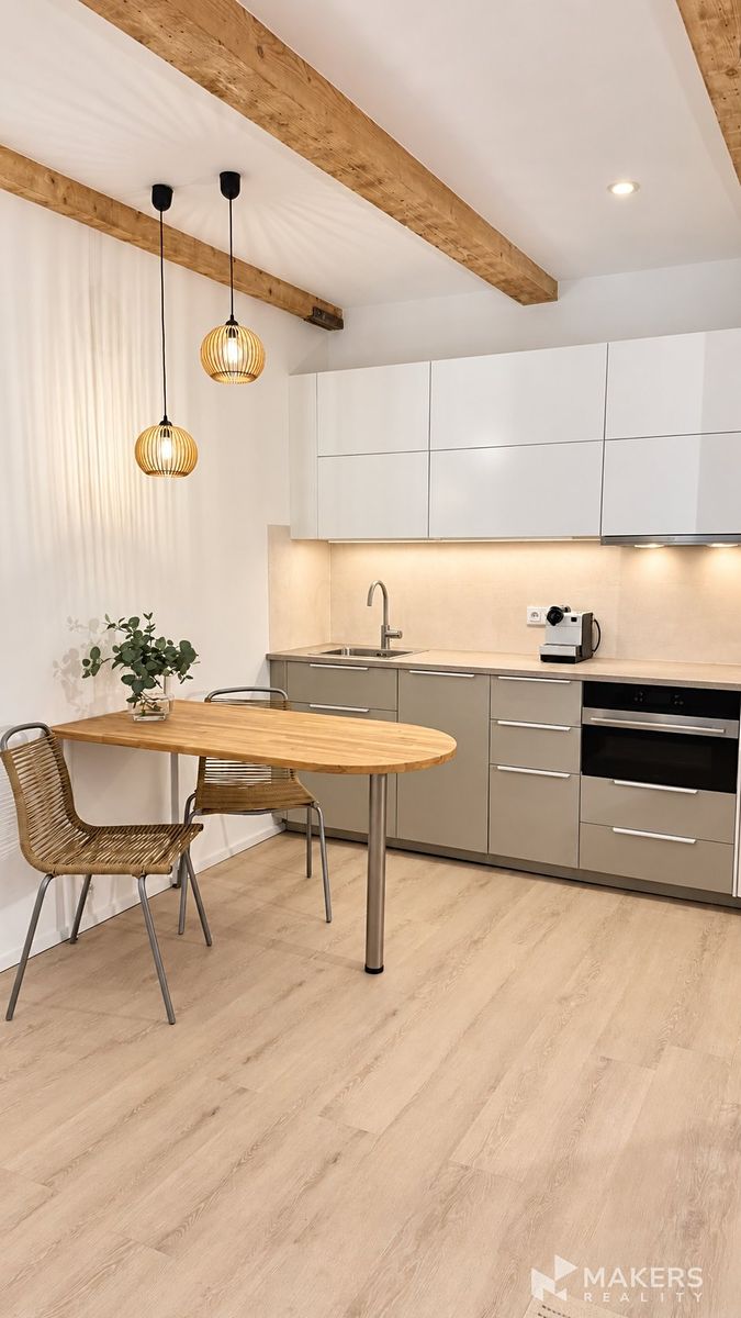 Pronájem bytu 1+kk 34 m²