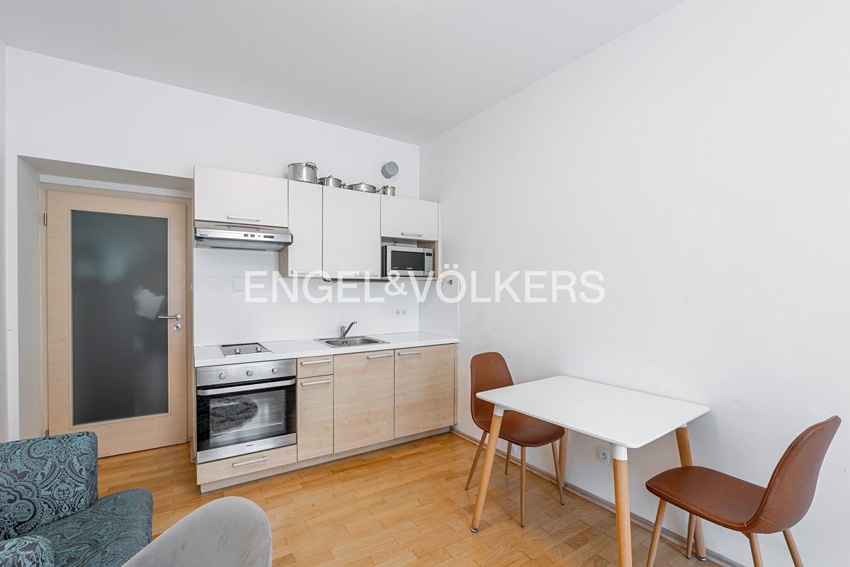 Pronájem bytu 1+kk 29 m²
