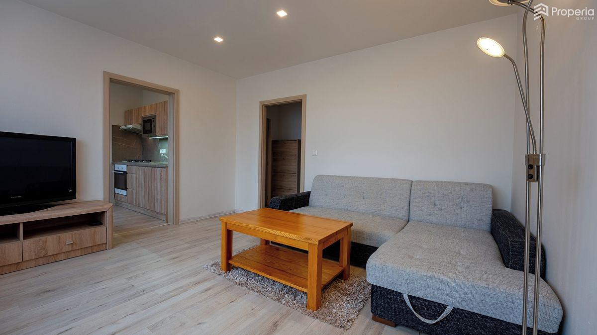Pronájem bytu 2+1 45 m² – fotografie 4