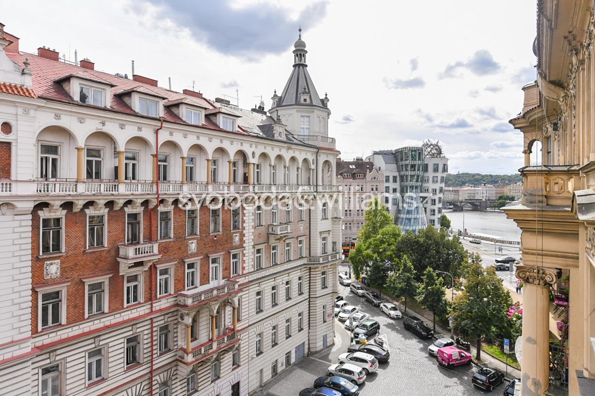 Pronájem bytu 3+1 104 m² – fotografie 3