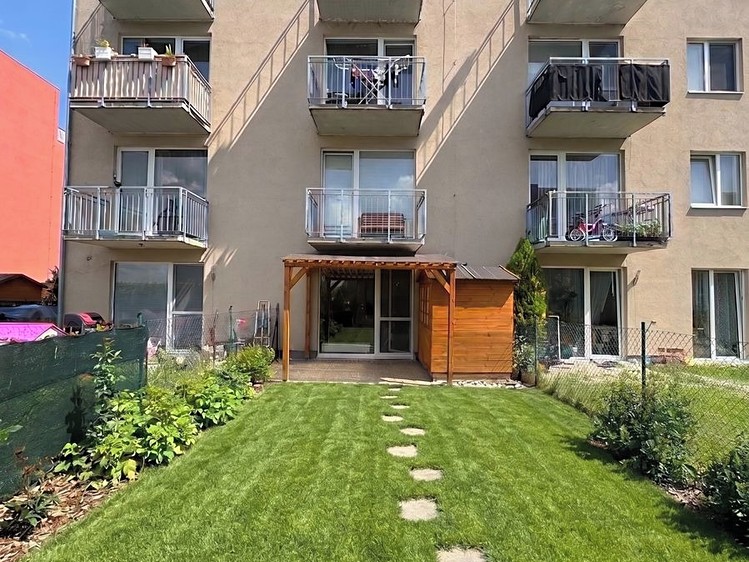 Prodej bytu 1+kk, 94 m² (8 z 18)
