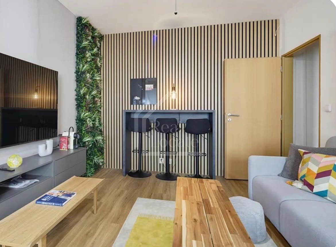 Pronájem bytu 1+kk 25 m² – fotografie 4