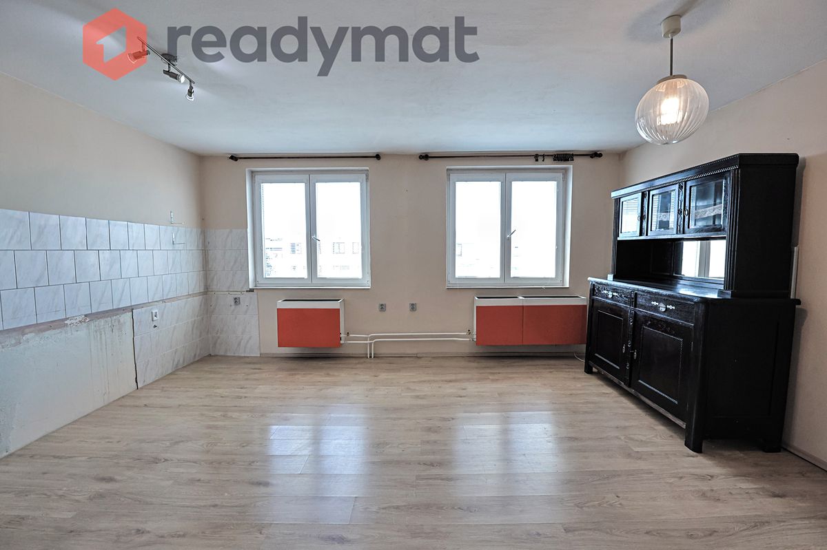 Prodej rodinného domu 219 m², pozemek 332 m² – fotografie 5