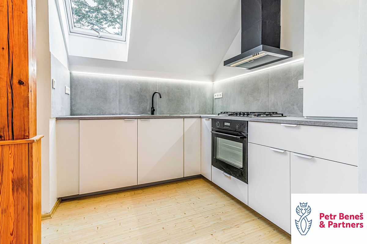 Pronájem bytu 2+kk 59 m² – fotografie 2