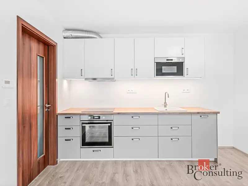 Pronájem bytu 2+kk 56 m², Hořovice – náhled fotky 2