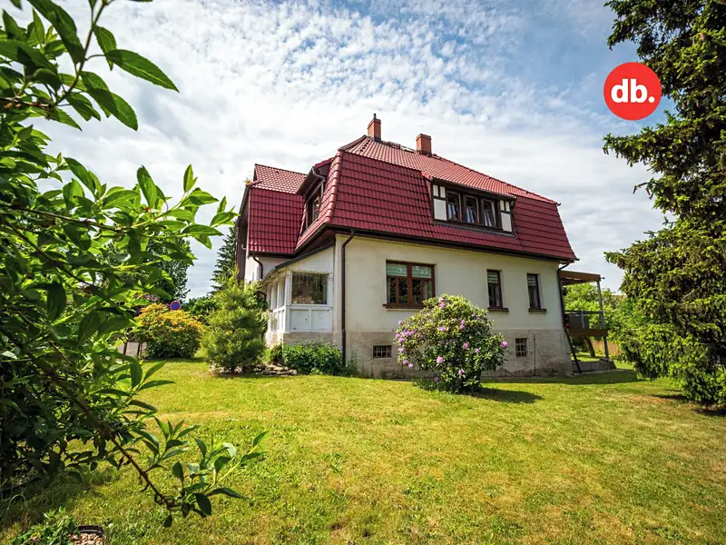 Prodej rodinného domu 208 m², pozemek 1040 m², Varnsdorf – náhled fotky 1
