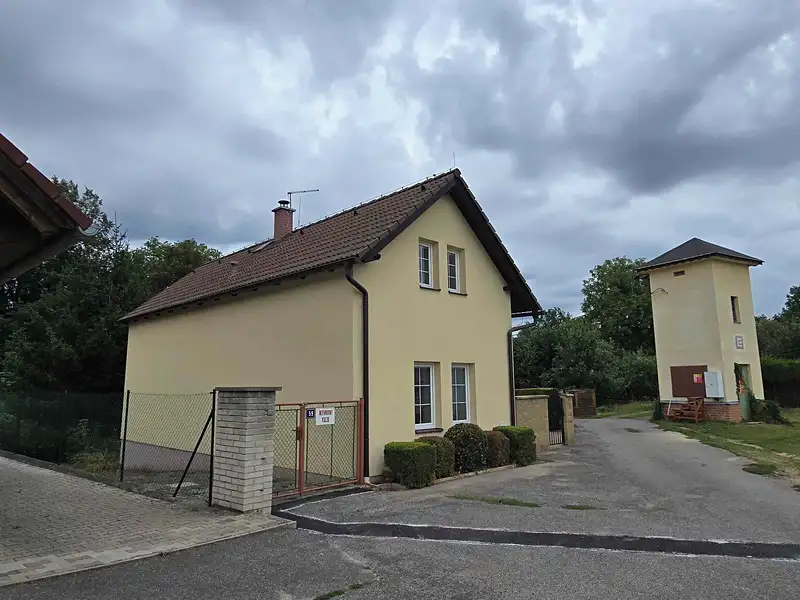 Pronájem rodinného domu 130 m², pozemek 200 m², Osek – náhled fotky 2