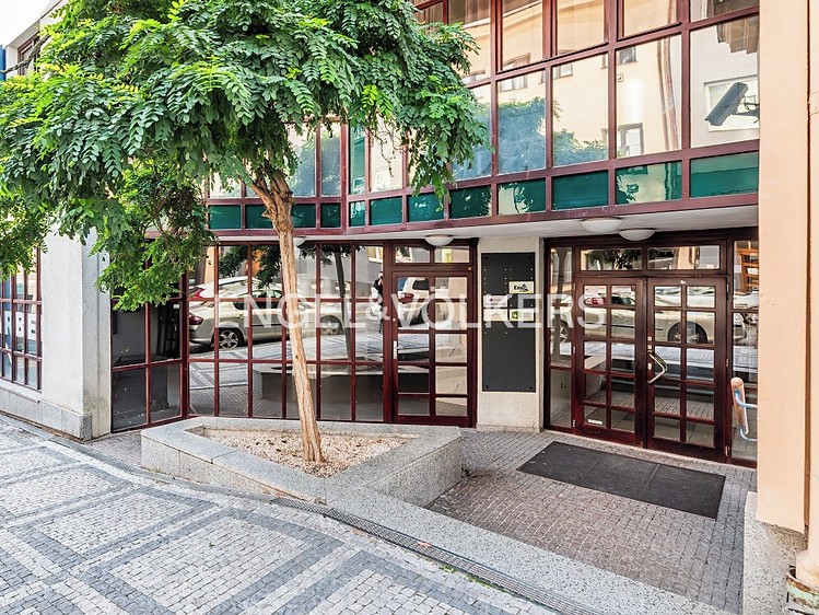 Комерційне приміщення в оренду, 57 м² (1 з 8)
